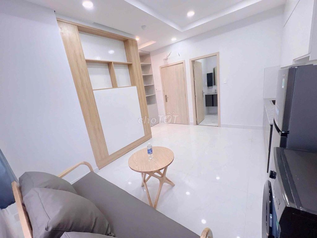 Rent the open balcony service apartment - now plenty of almonds