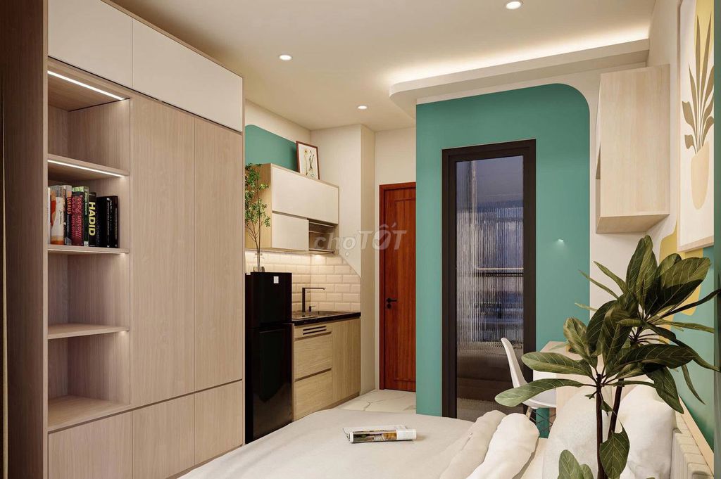 Renting the new tenth district apartment near the Democratic Square, with the balcony.