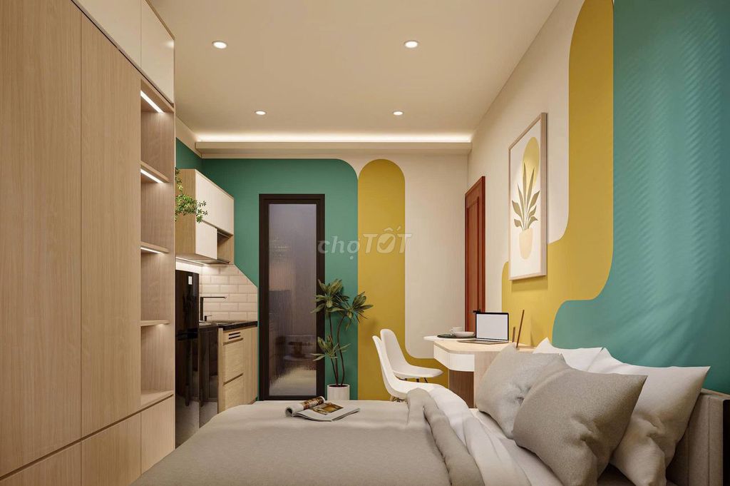 Renting the new tenth district apartment near the Democratic Square, with the balcony.