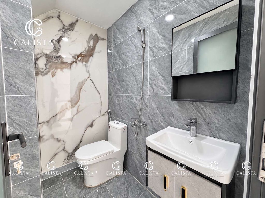 New apartment has Gò Vấp elevators -- close to Haah, hutech, dedicated literary college.