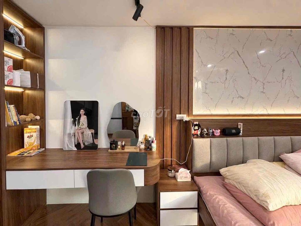 Rent a super-sense balcony at Lê Văn Sỹ 3rd county cheap T14026