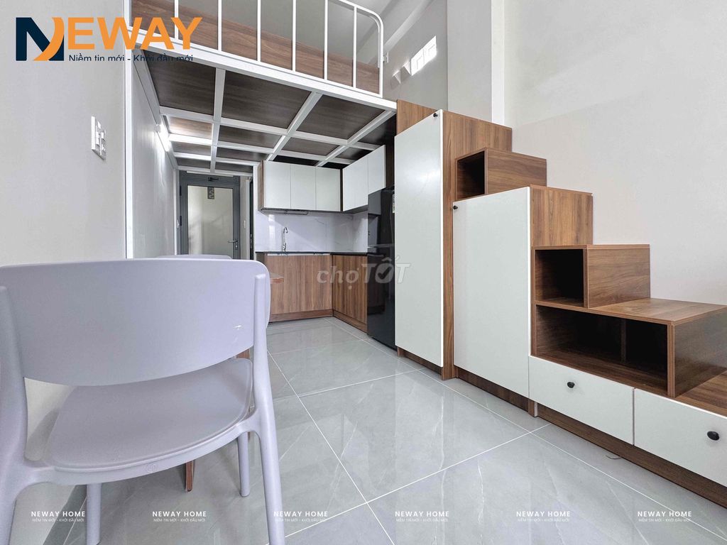 - The new Dupinx apartment. - Right here!