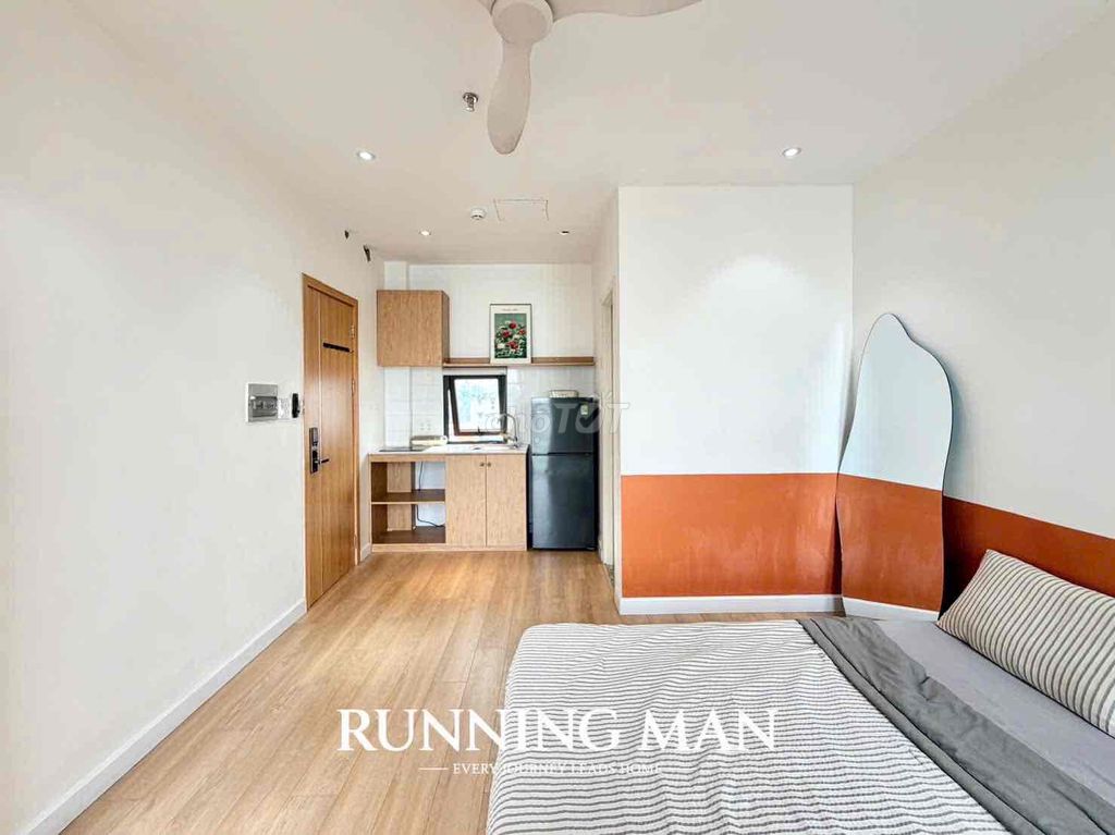 The comfortable suite is located on the District Diamond Island. Near tomorrow.