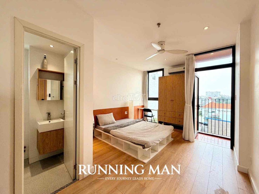 The comfortable suite is located on the District Diamond Island. Near tomorrow.