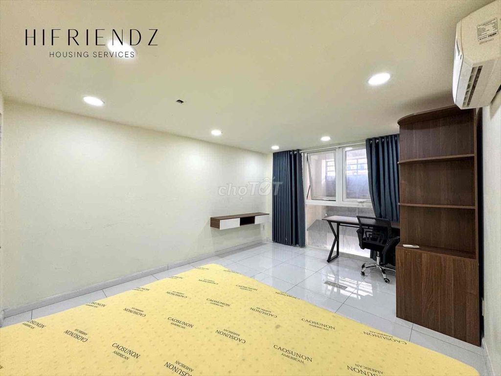 A mini apartment in a bedroom near a medical university, using a medium.