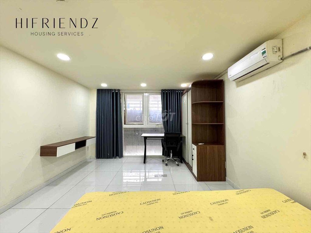 A mini apartment in a bedroom near a medical university, using a medium.