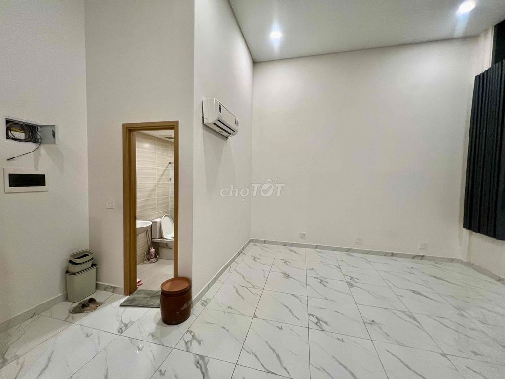 Rent the county apartment. Only 7.5 million. 40m2-11 million.
