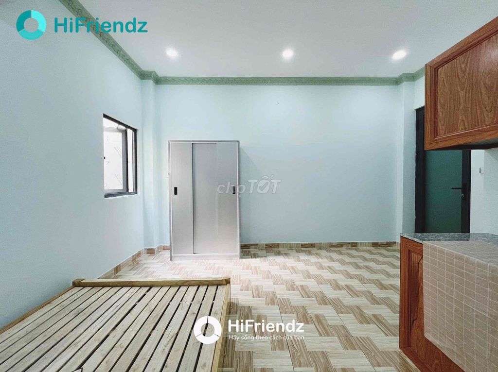 Rent the service apartment.