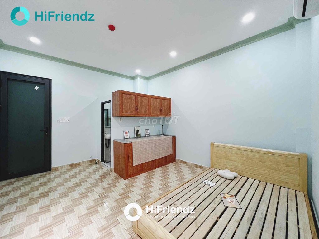 Rent the service apartment.