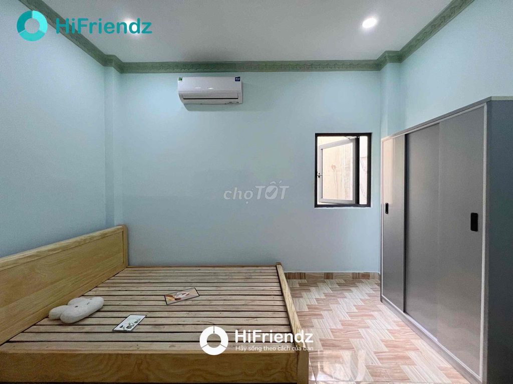 Rent the service apartment.
