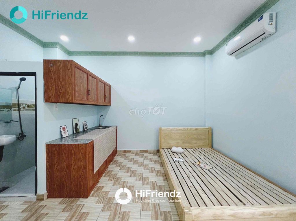 Rent the service apartment.