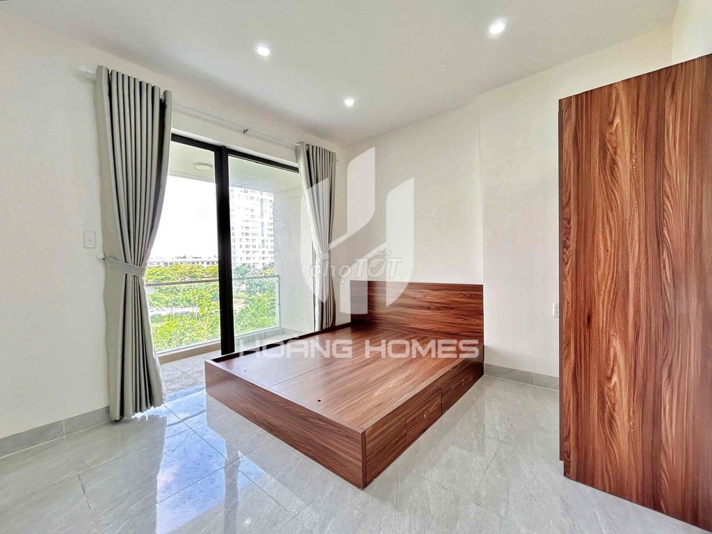 Rent a balcony room in Cát Lái district 2.