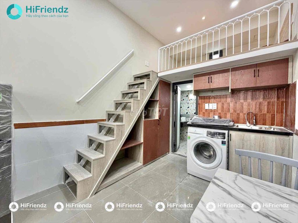 New 100 percent Duprix's private washing window