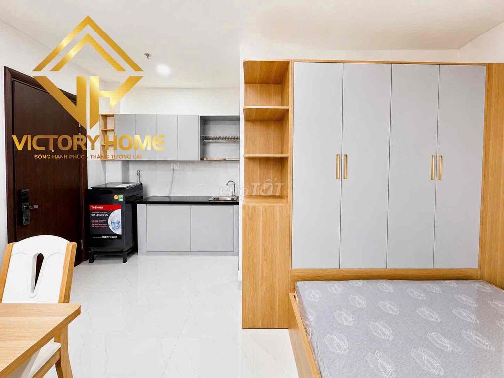 A full mini apartment at the market.