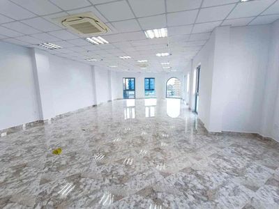 Rent a three-sided building - Bình Thạnh