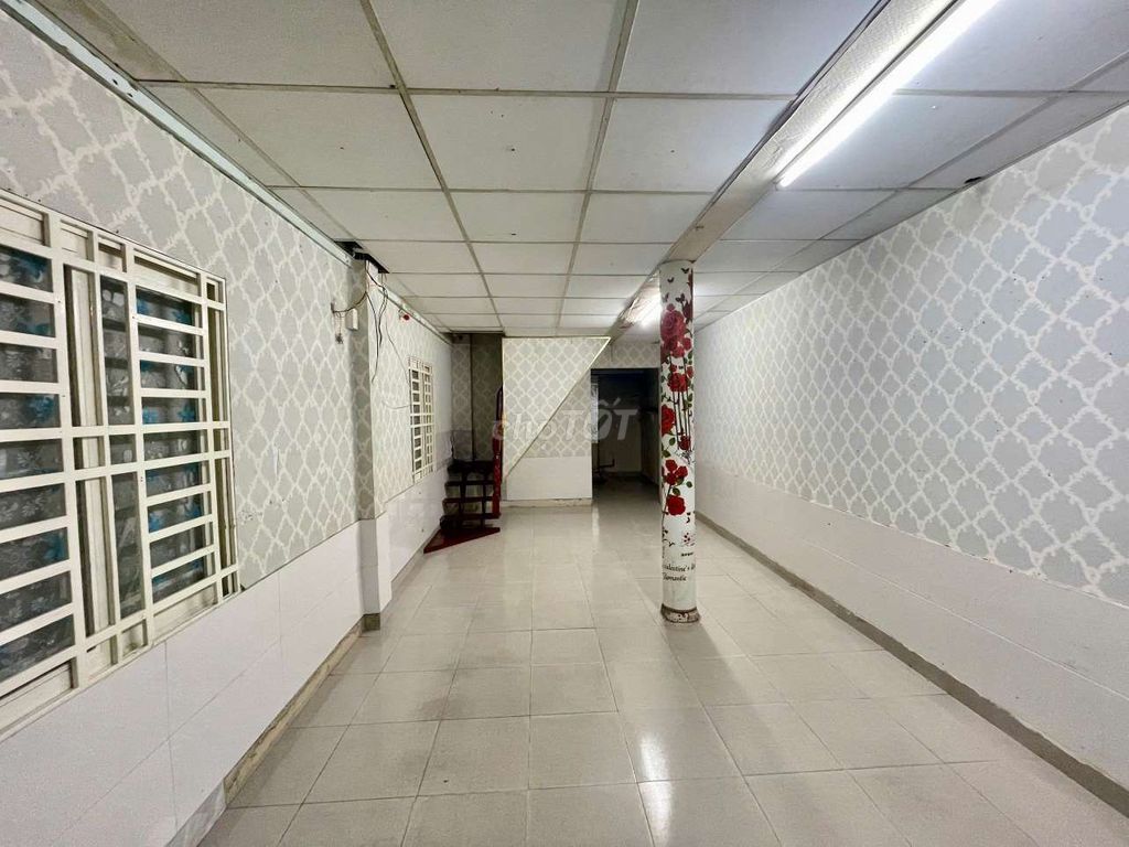 Rent a house one way from hxt, Cao Thắng District 3.