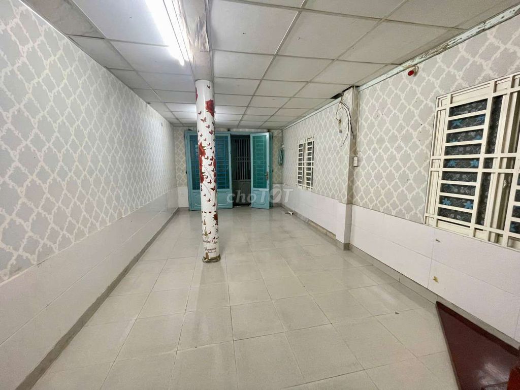 Rent a house one way from hxt, Cao Thắng District 3.