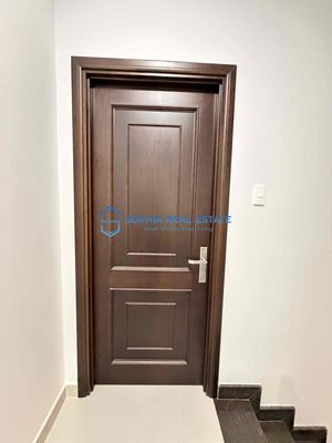 Super! The base is right in the field of the An Phú, 4th floor 5 bedroom 6 toilets only 35 ts.