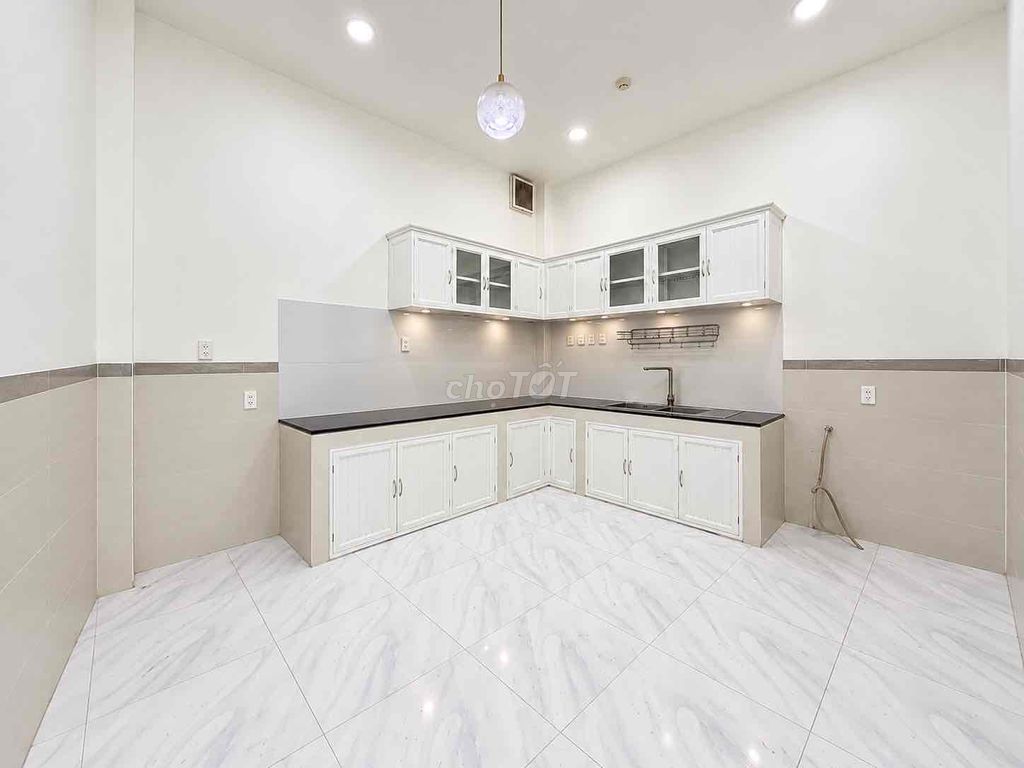 The Original House is 100 percent new 13th Street. Two bedrooms. Two toilets.