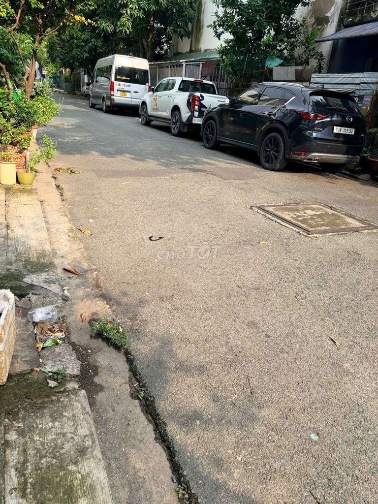 Rent 298 Tân Hòa Đông, 11 million, 3 bedrooms, 10 M, 3/5.