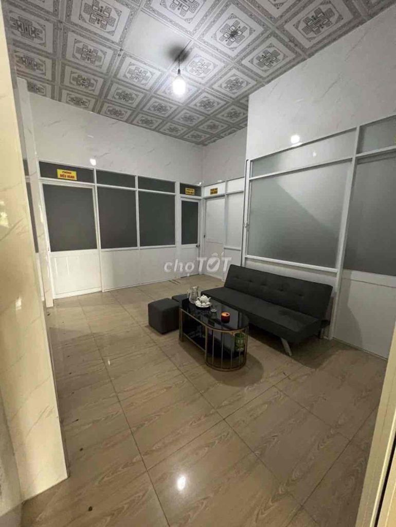 Renting 8 x35 meters. Building 2 Lê Thị Riêng Front floor, Thới An.