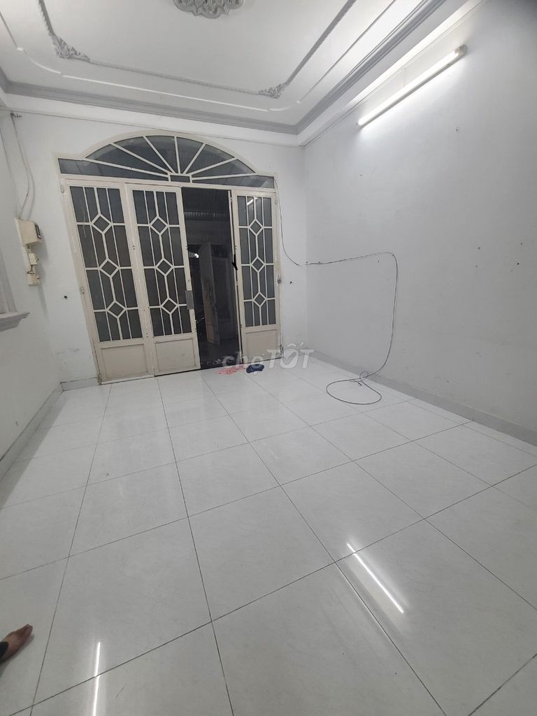 Renting the Range 4 X 16 house 3 bedroom, 3 toilets