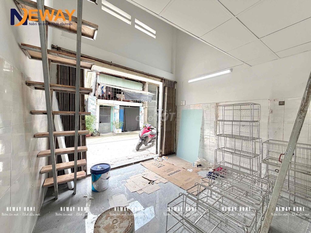 The base of the design of 1 ground 1 is a wide floor near the An Lạc circle.