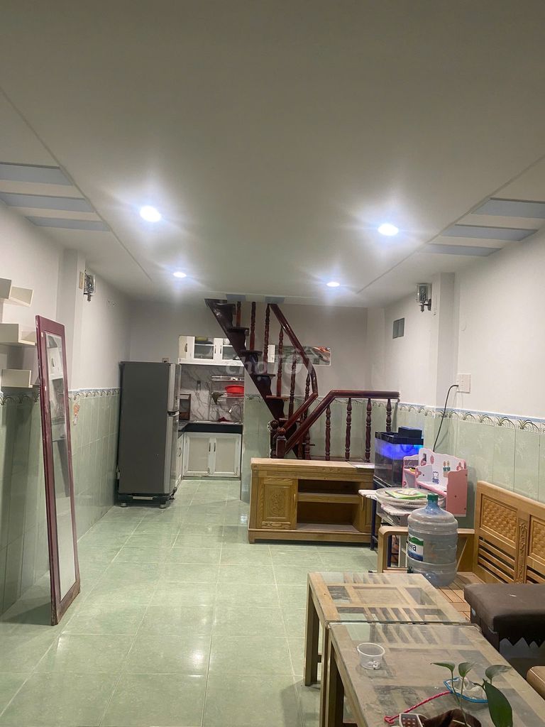 To rent the original house, the basic interior.