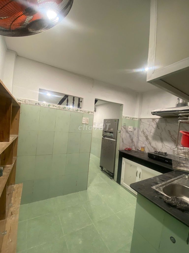To rent the original house, the basic interior.