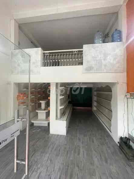4 m x 12 meters (48 m2) at the O 9th floor 3 3 3 3 2 2 8 3 3