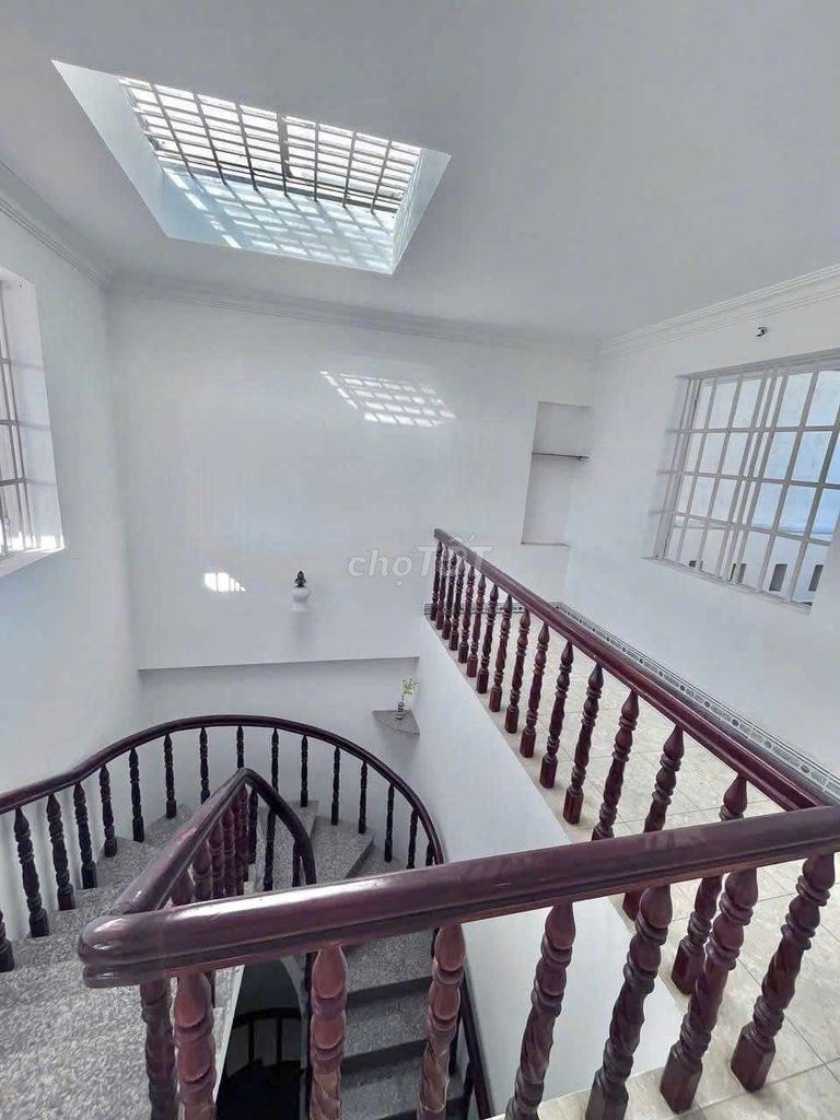Let's rent a 1 .10/3 4-story bedroom 5 x 18 meters Phạm Hữu Lầu Street