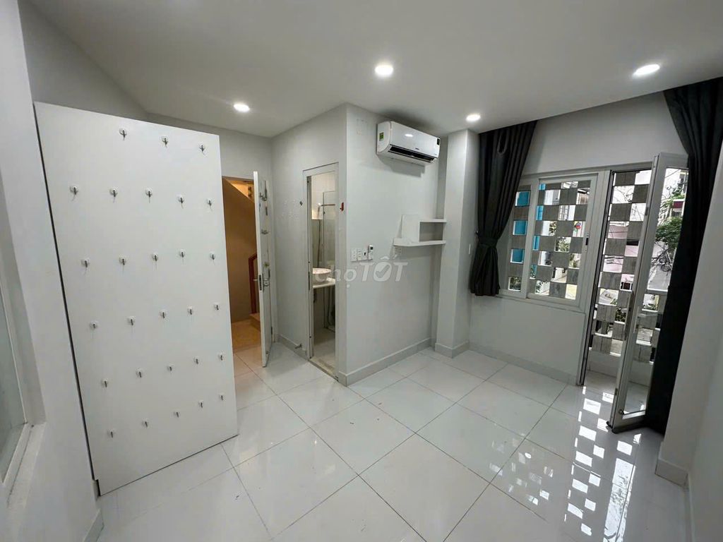 Rent Nguyễn Trọng Tuyển Alley, qpn - 3 bedrooms, 14 million