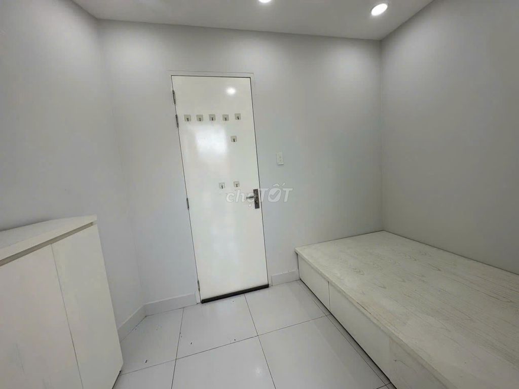 Rent Nguyễn Trọng Tuyển Alley, qpn - 3 bedrooms, 14 million