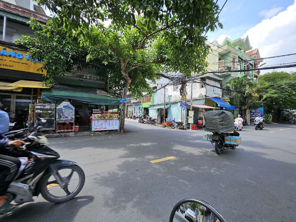 I'm the owner of the original house: 39/3 Hoàng Dư Khương District 1035 million