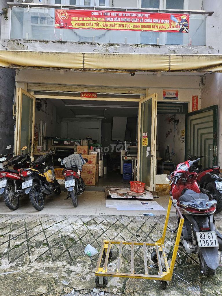 I'm the owner of the original house: 39/3 Hoàng Dư Khương District 1035 million