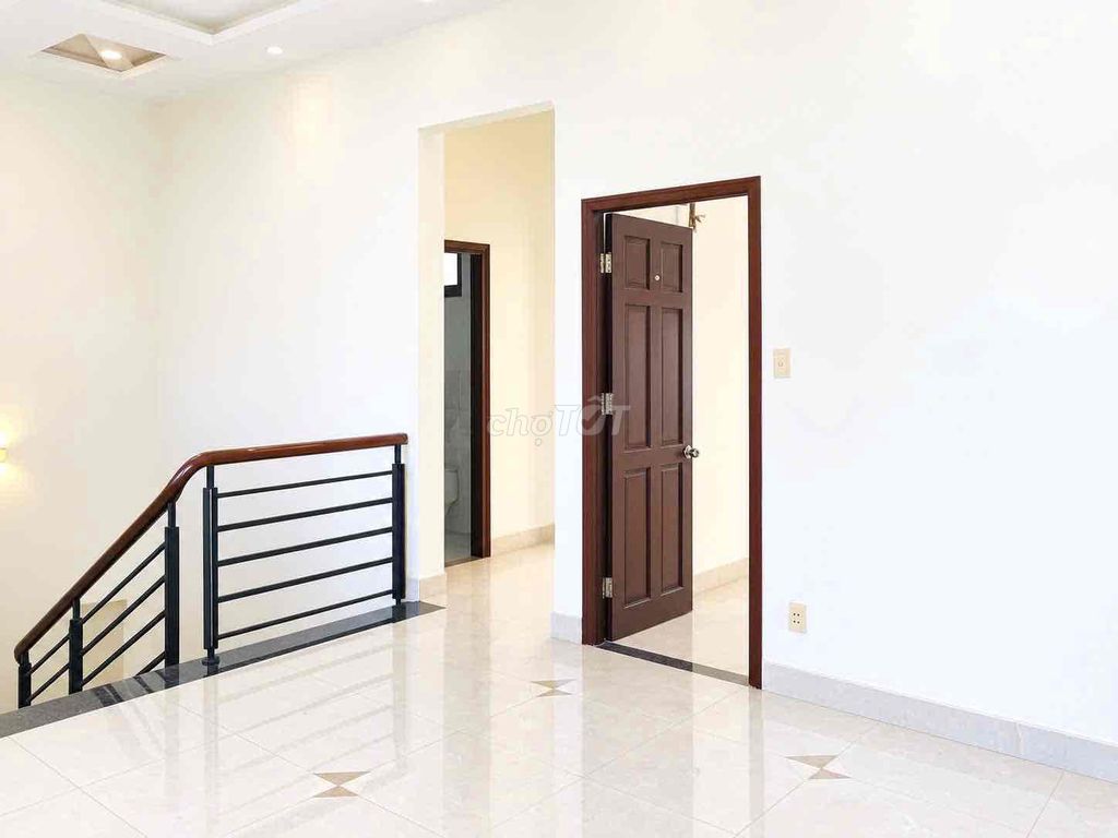 Rent a house on Route 15, An Phú – 200 meters, 56 million a month.