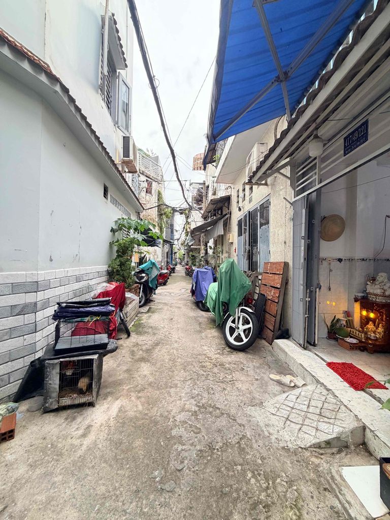 3 sleeping places are rented : low on China 10 Gò Vấp