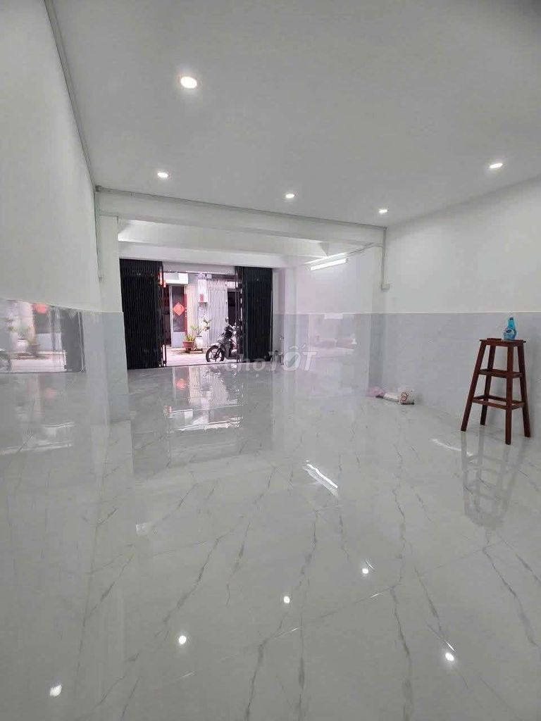 Home 1 car alley strategy 4 x11 M cost 7.5 million