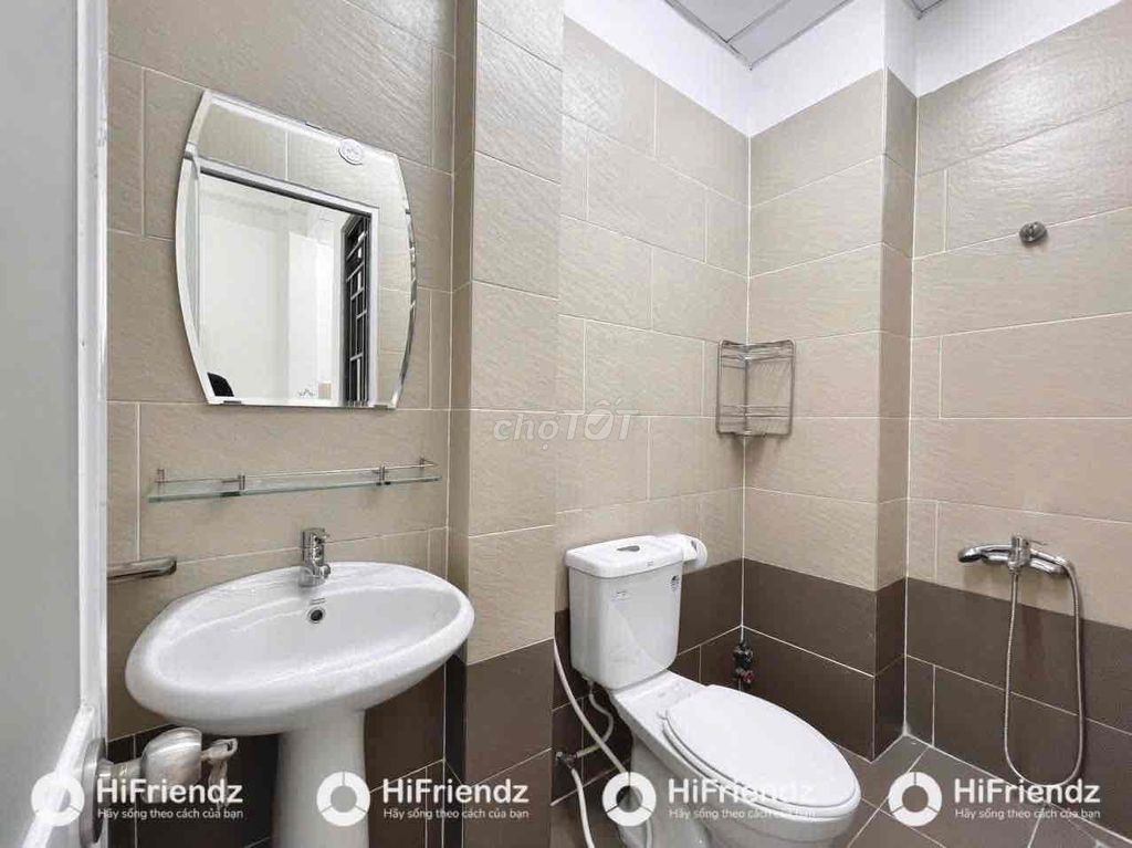 The beautiful studio is a full interior kitchen -- 100 percent new -- right at Thoại Ngọc Hầu.