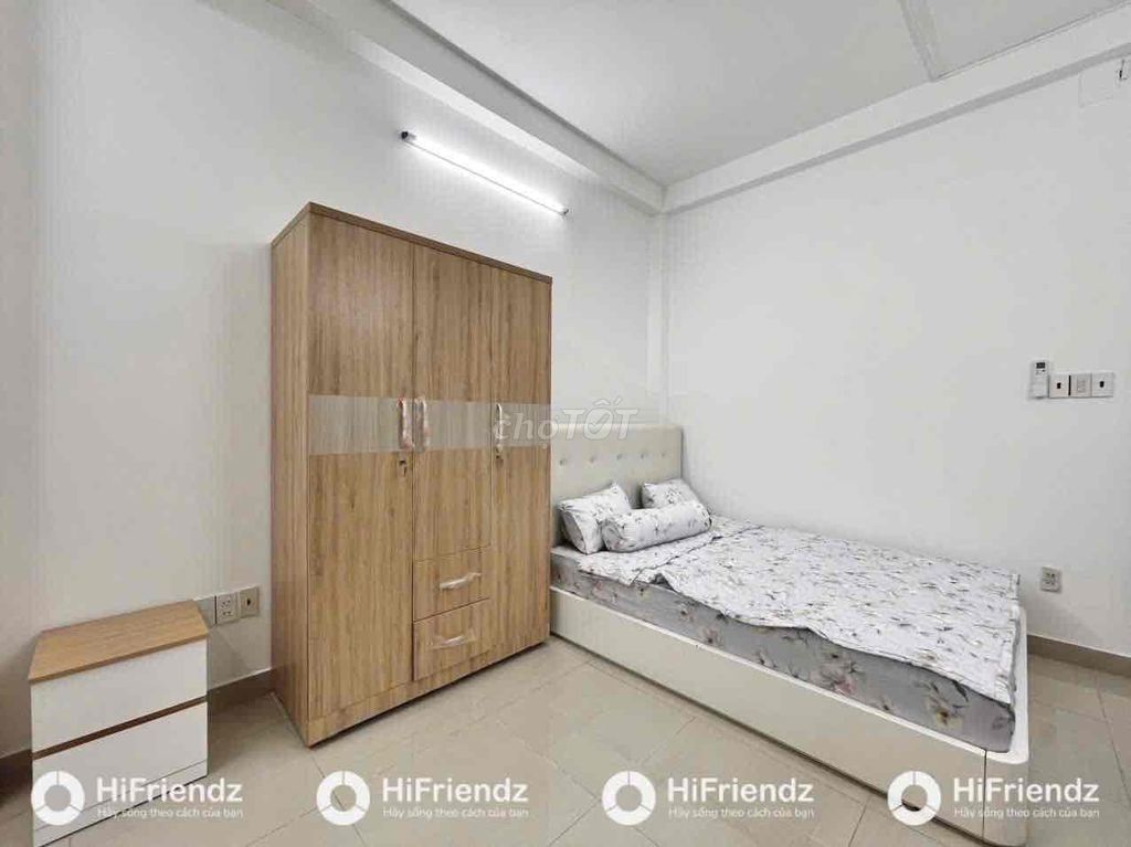 The beautiful studio is a full interior kitchen -- 100 percent new -- right at Thoại Ngọc Hầu.