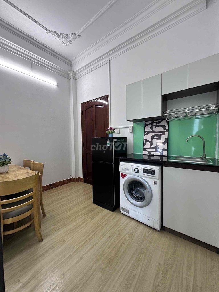 Rent two bedrooms -- balcony, private washing machine -- in the N.C.A., Gò Vấp right on thette.