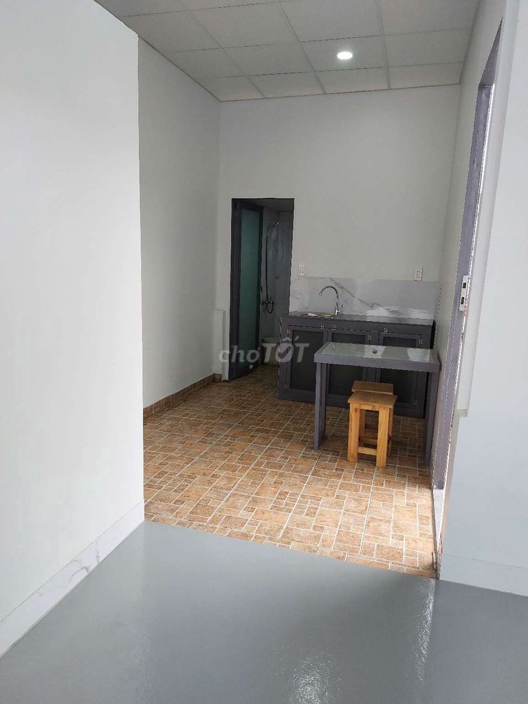 apartment 30 meters 2: 5.5 trieu- 77/22 TNgô Gia Tự, 1802 2, District 10