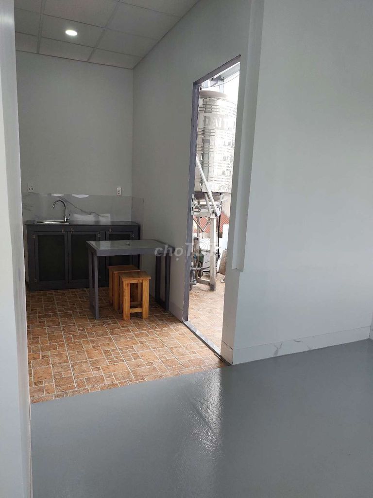 apartment 30 meters 2: 5.5 trieu- 77/22 TNgô Gia Tự, 1802 2, District 10