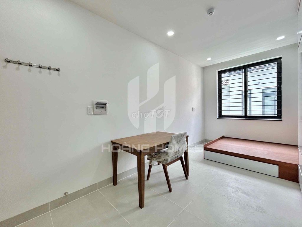 checked into a room near the global city - Liên Phường