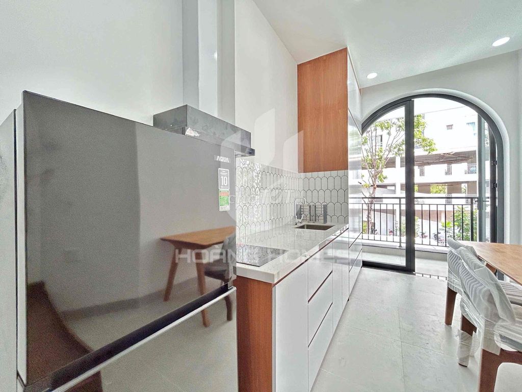 checked into a room near the global city - Liên Phường