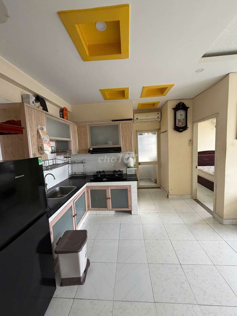 renting apartment apartment four.