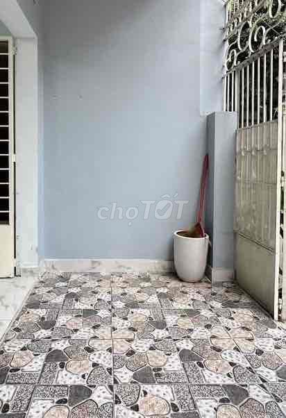 New house, area 14 meters wide, open yard 1st Land 1 L 2 P. sleep + P. do vie