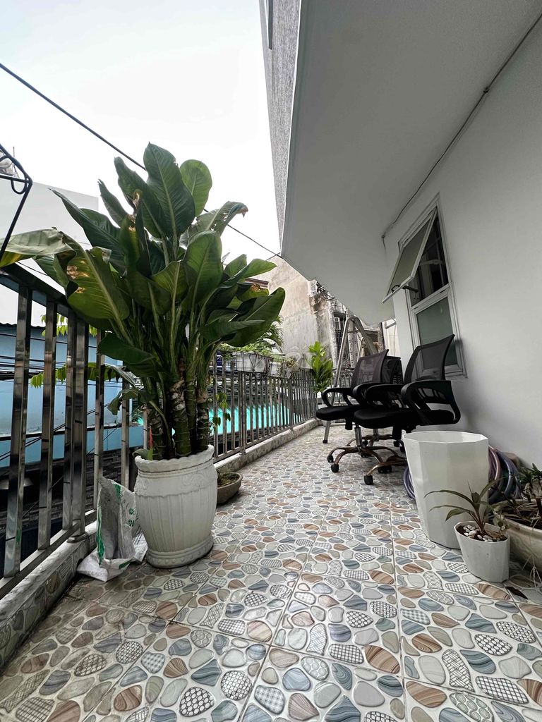 House and BusinessLê Đức Thọ