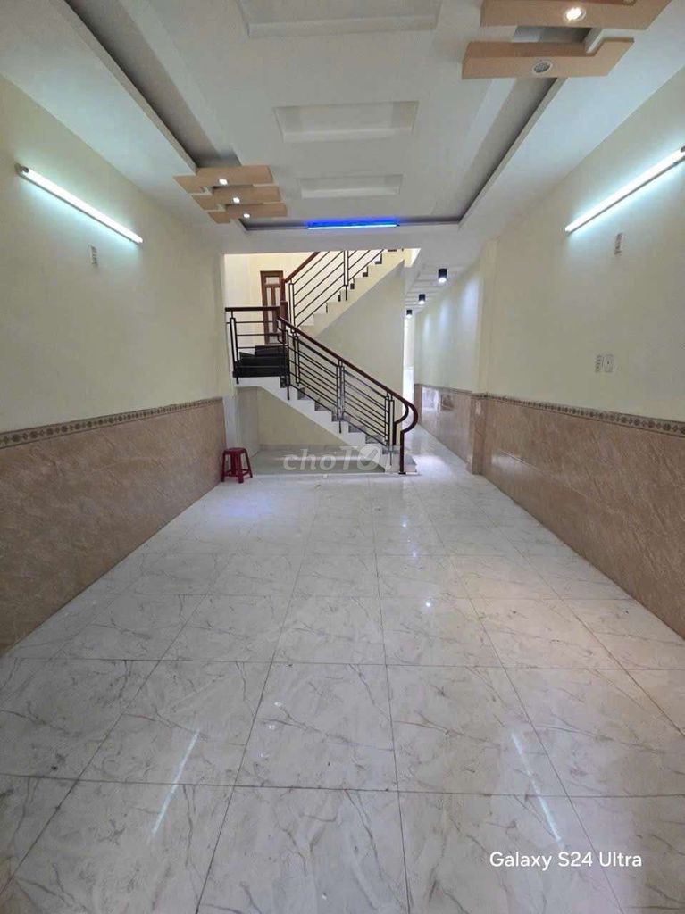 New Year's Eve, 420 meters. 3 bedrooms.