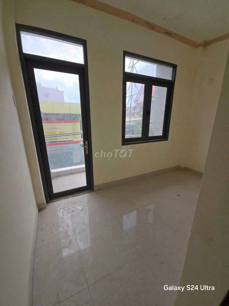 New Year's Eve, 420 meters. 3 bedrooms.